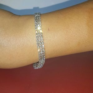 Beautiful, Brand NEW,Unworn Womens Bracelets x7